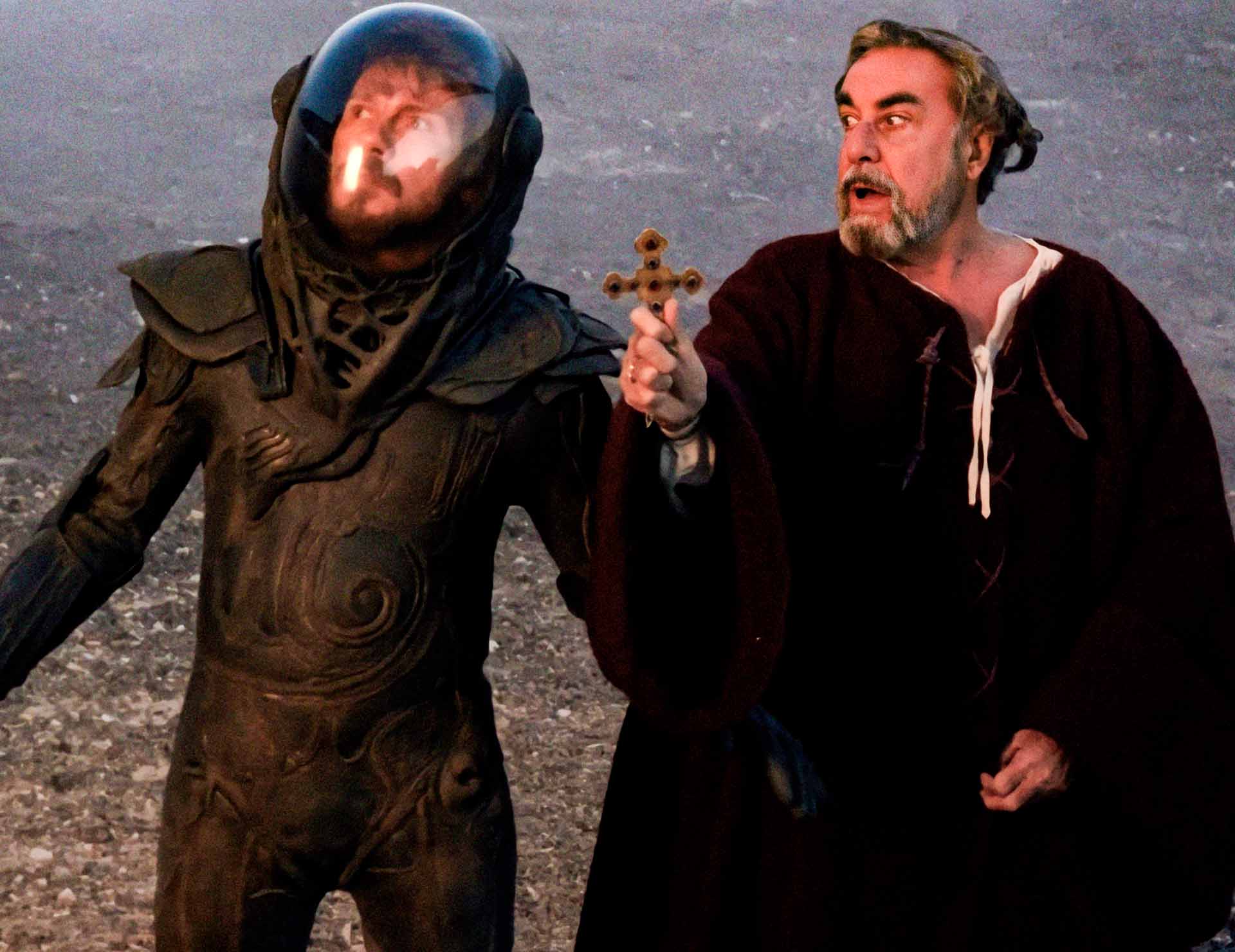 Harvey Keitel y Fernando Rey en El caballero del dragón